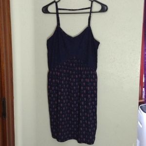 Spaghetti strap lace pattern dress